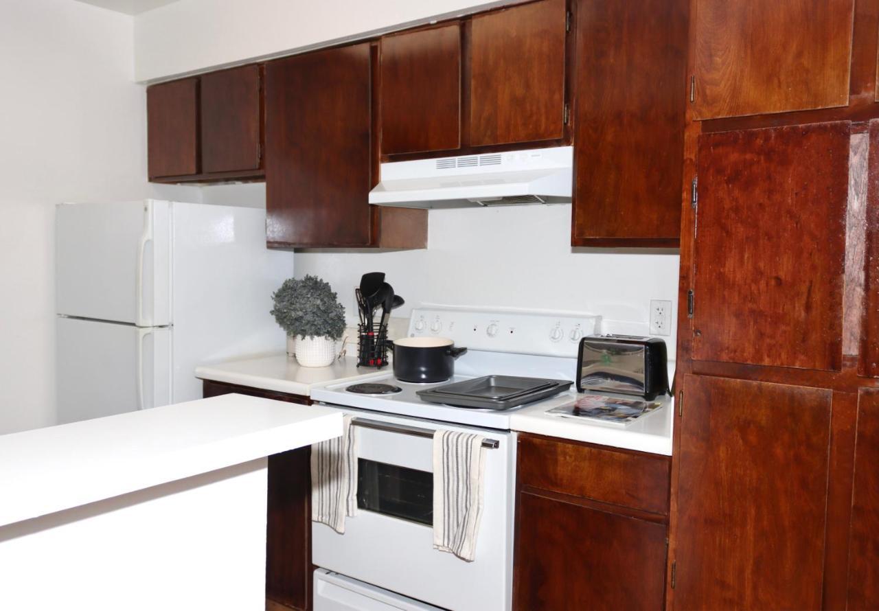 Chic Boho Cottage -Self Check In, Fully Furnished, & Free Parking ฮูสตัน ภายนอก รูปภาพ